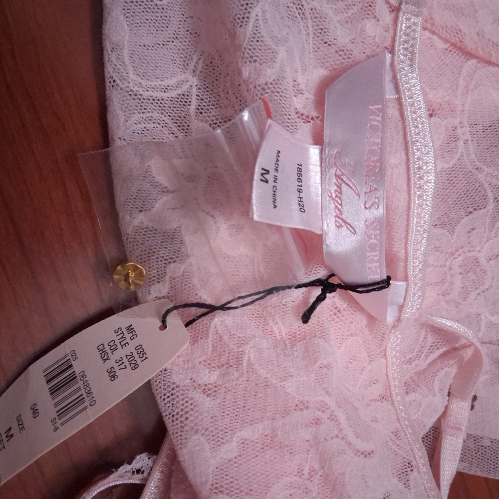 Victoria's Secret Angel's M Lace Lingerie Tank Top - Picture 11 of 11